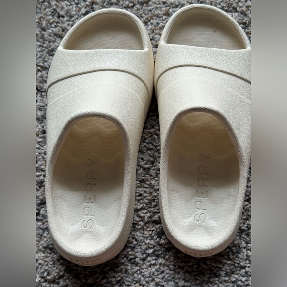 Sperry Float size sandal size 6 - Picture 4 of 4